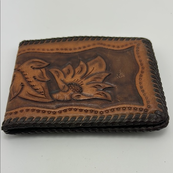 Vintage Handcrafted Brown Leather Biker 70s 80s Wallet Flower Bi-fold - Picture 1 of 12